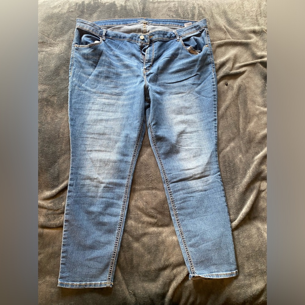 Old Navy Super Skinny Ankle Jeans